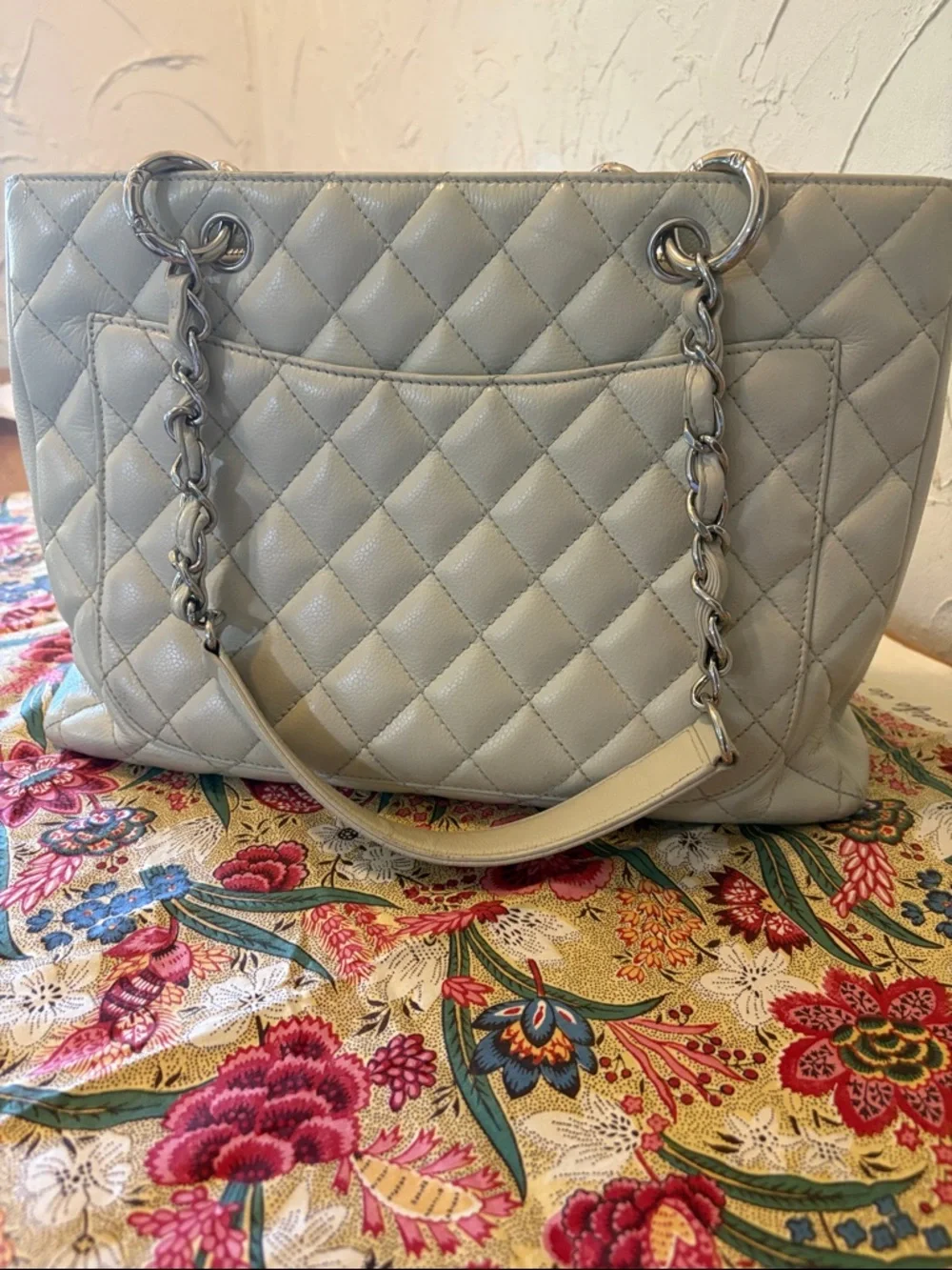 Chanel GST-shopper tote bag.  Condition-very good-excell.  Off white, silv hardw